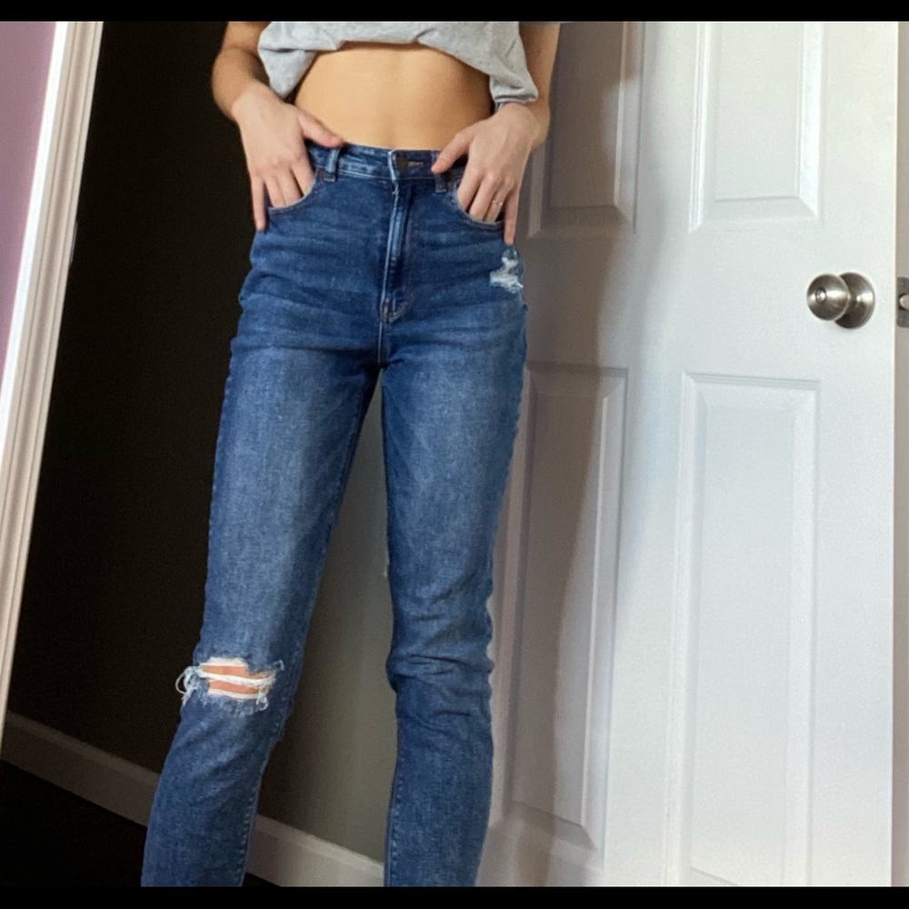 American Eagle mom jeans